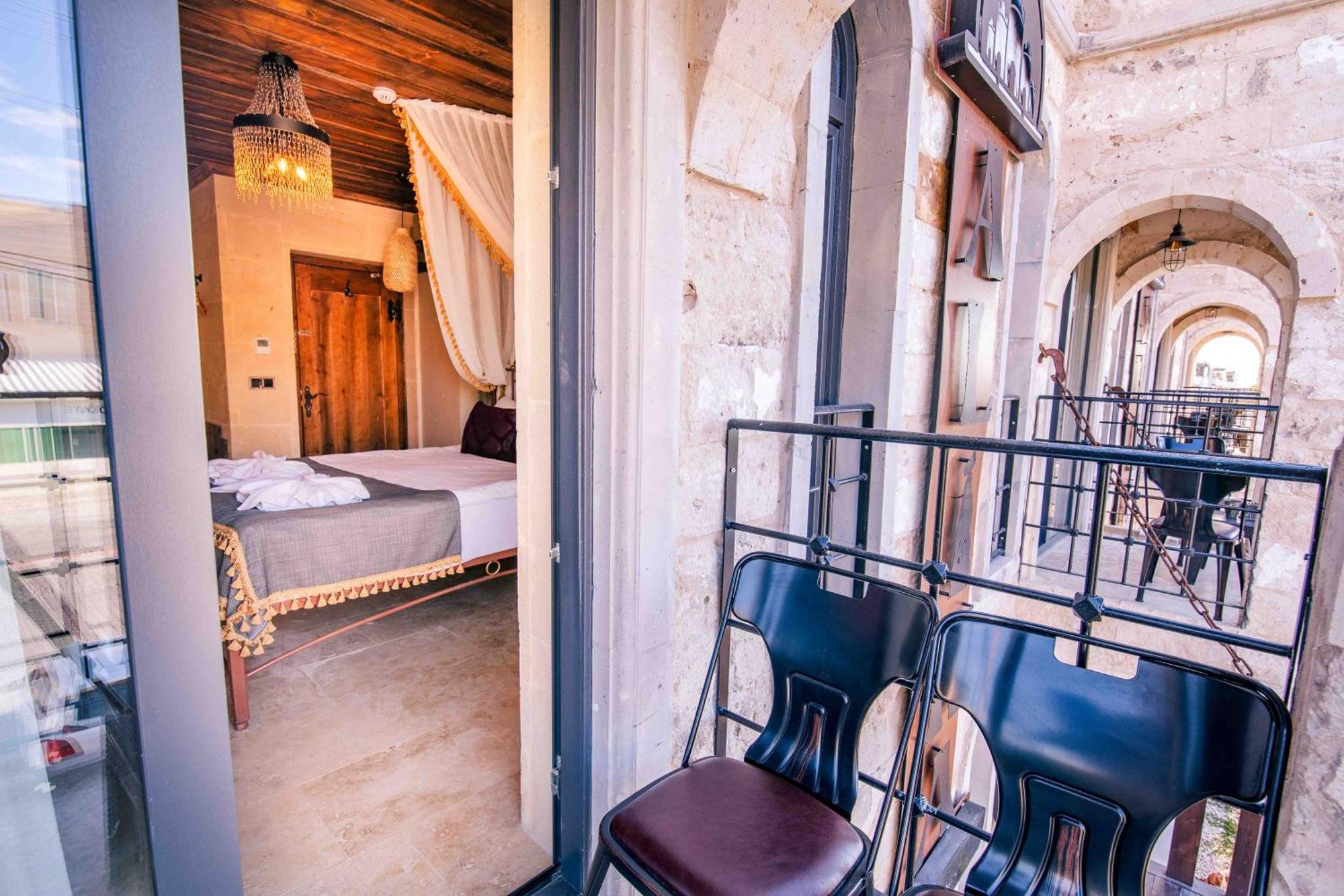 Отель Alika Castle House Учисар Экстерьер фото