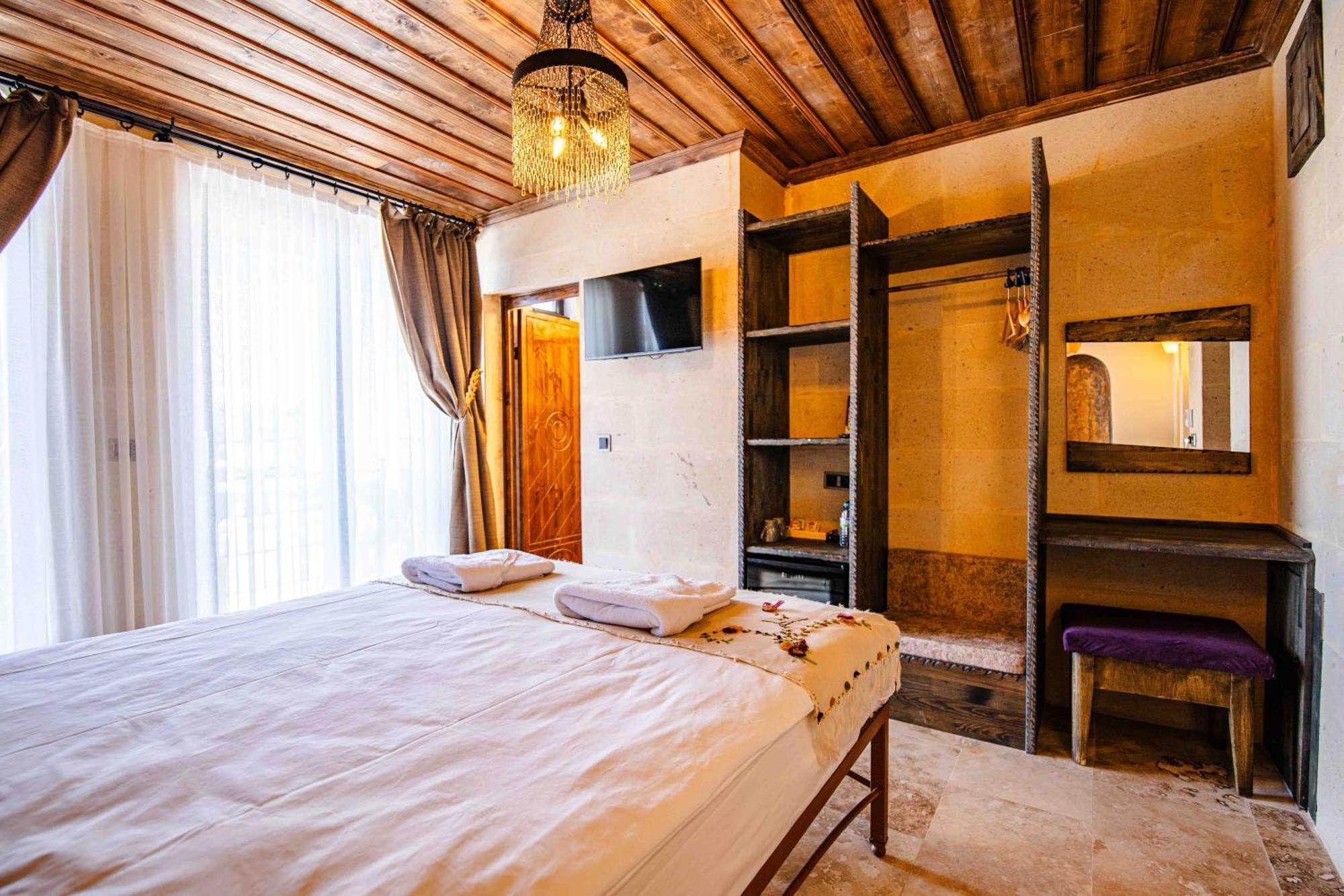 Отель Alika Castle House Учисар Экстерьер фото