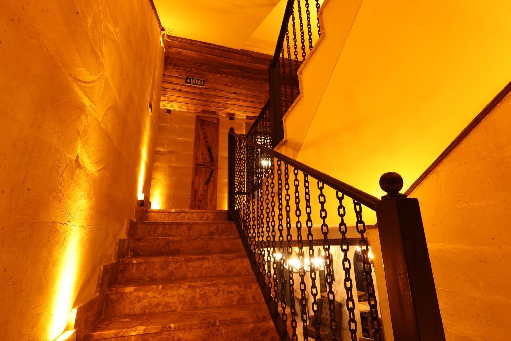 Отель Alika Castle House Учисар Экстерьер фото