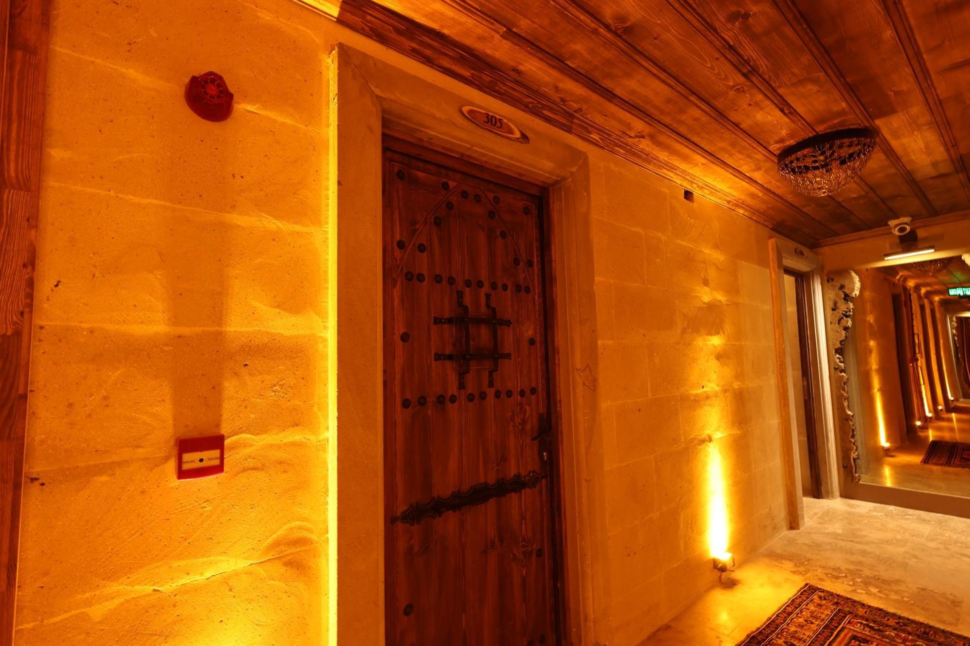 Отель Alika Castle House Учисар Экстерьер фото